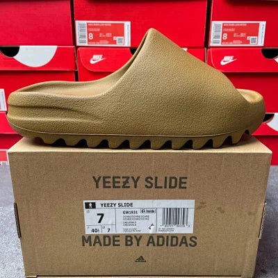 Yeezy Slide +10